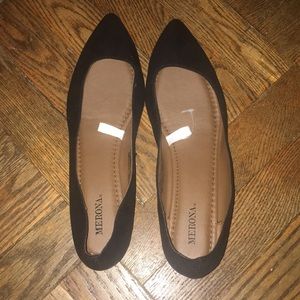 Black pointy flats